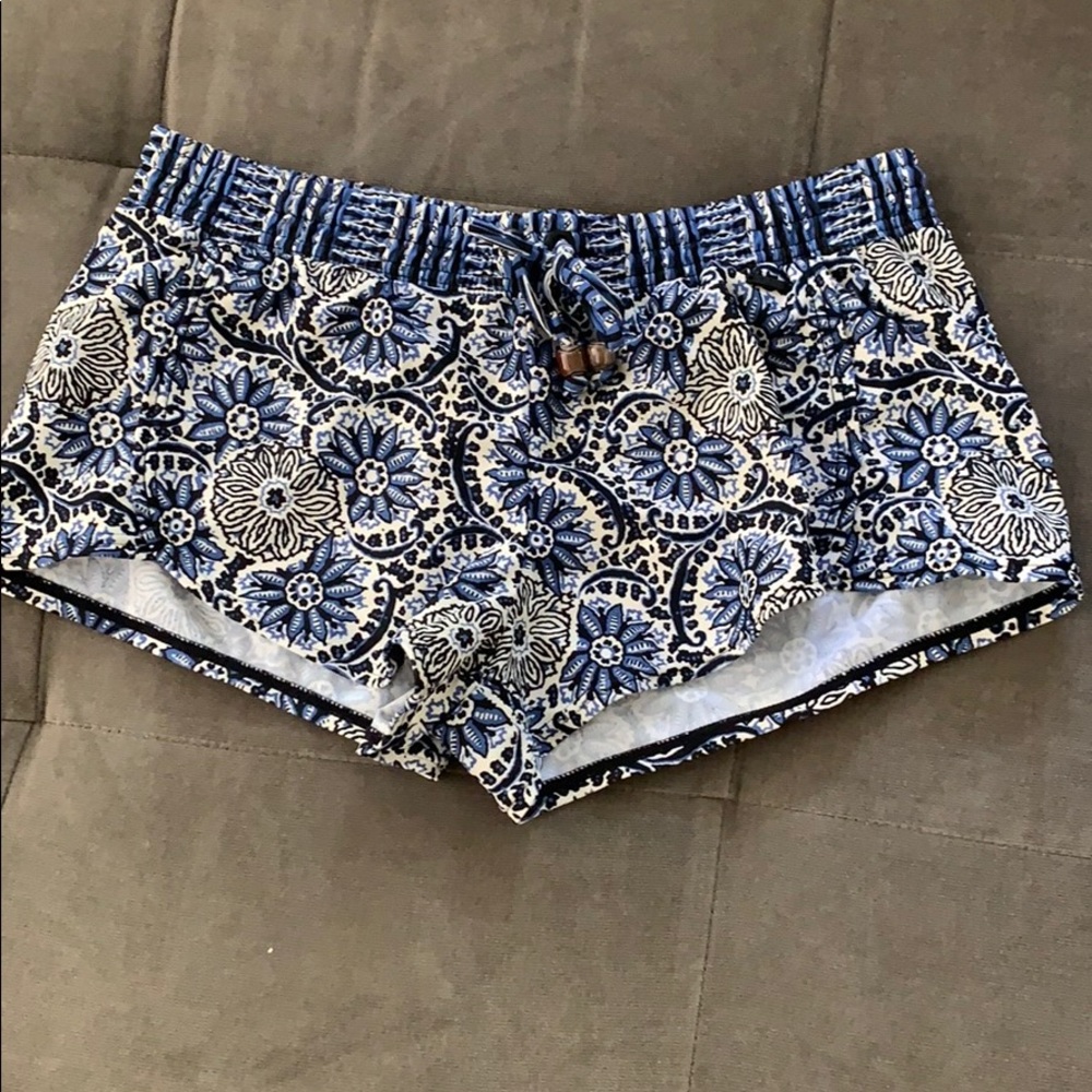 Women’s shorts